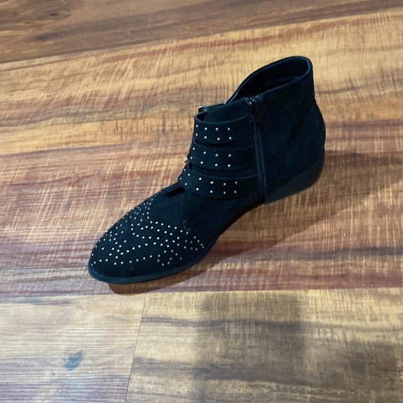 Diba Brodie Boot - Black and Silver Accents - Picture 4 of 10